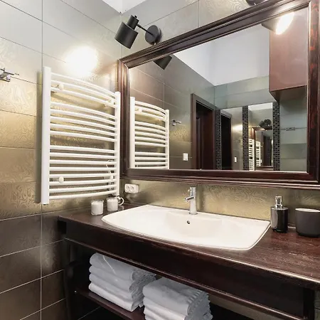 Main Square - Old Town - Florianska 47 Street *